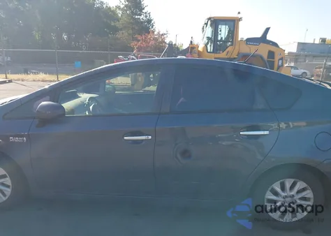 2012 Toyota Prius Plug-In из США, поврежденный, VIN JTDKN3DP2C3011975